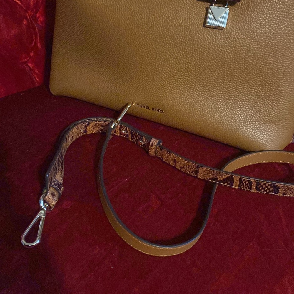 NWT Michael Kors Purse - Picture 11 of 12